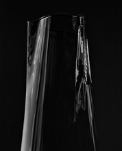 Lade das Bild in den Galerie-Viewer, Karaffe von Christian Metzner
