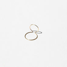 Load image into Gallery viewer, &#39;Double Wire Earcuff&#39; by Saskia Diez
