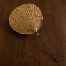 Load image into Gallery viewer, Shibu Uchiwa Shomaru by Kurikawa Shoten
