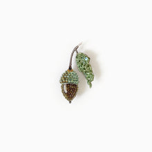 Load image into Gallery viewer, &#39;Acorn&#39; brooch by Trovelore
