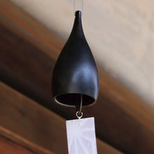 Lade das Bild in den Galerie-Viewer, 'Drop' Windspiel von Nousaku
