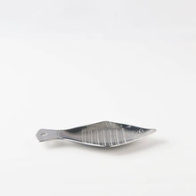 Load image into Gallery viewer, Stainless steel oroshigane grater - Flounder
