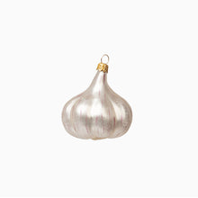 Load image into Gallery viewer, Holiday Ornament &#39;Garlic&#39;
