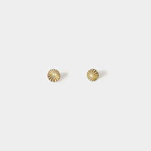 Load image into Gallery viewer, &#39;Halo Earrings 18k Gold&#39; by Elisabeth Schotte

