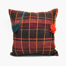 Load image into Gallery viewer, Pillow 45x45cm vintage kilim
