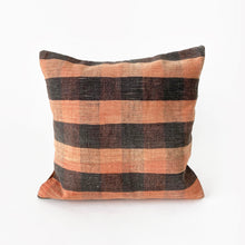 Load image into Gallery viewer, Vintage kilim pillow 40x40cm 

