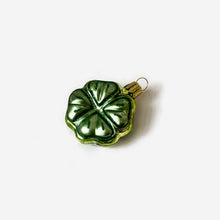 Load image into Gallery viewer, Holiday Ornament &#39;Clover&#39; 
