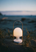 Load image into Gallery viewer,  Rechargeable portable lamp &#39;Follow Me&#39; 
