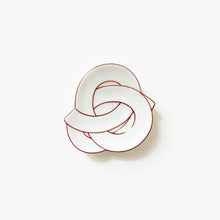 Load image into Gallery viewer, &#39;Musubi&#39; plate S by Taseigama
