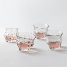 Lade das Bild in den Galerie-Viewer, 'Tipsy' Gläser, im Set
