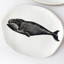 Load image into Gallery viewer, Kühn Keramik x Süper Store: Plate set &#39;Whales&#39;
