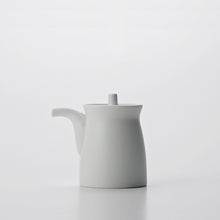 Load image into Gallery viewer, &#39;G-type&#39; soy sauce pot white
