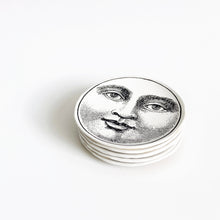 Lade das Bild in den Galerie-Viewer, Sehr kleiner Teller 'Mond' von Kühn Keramik
