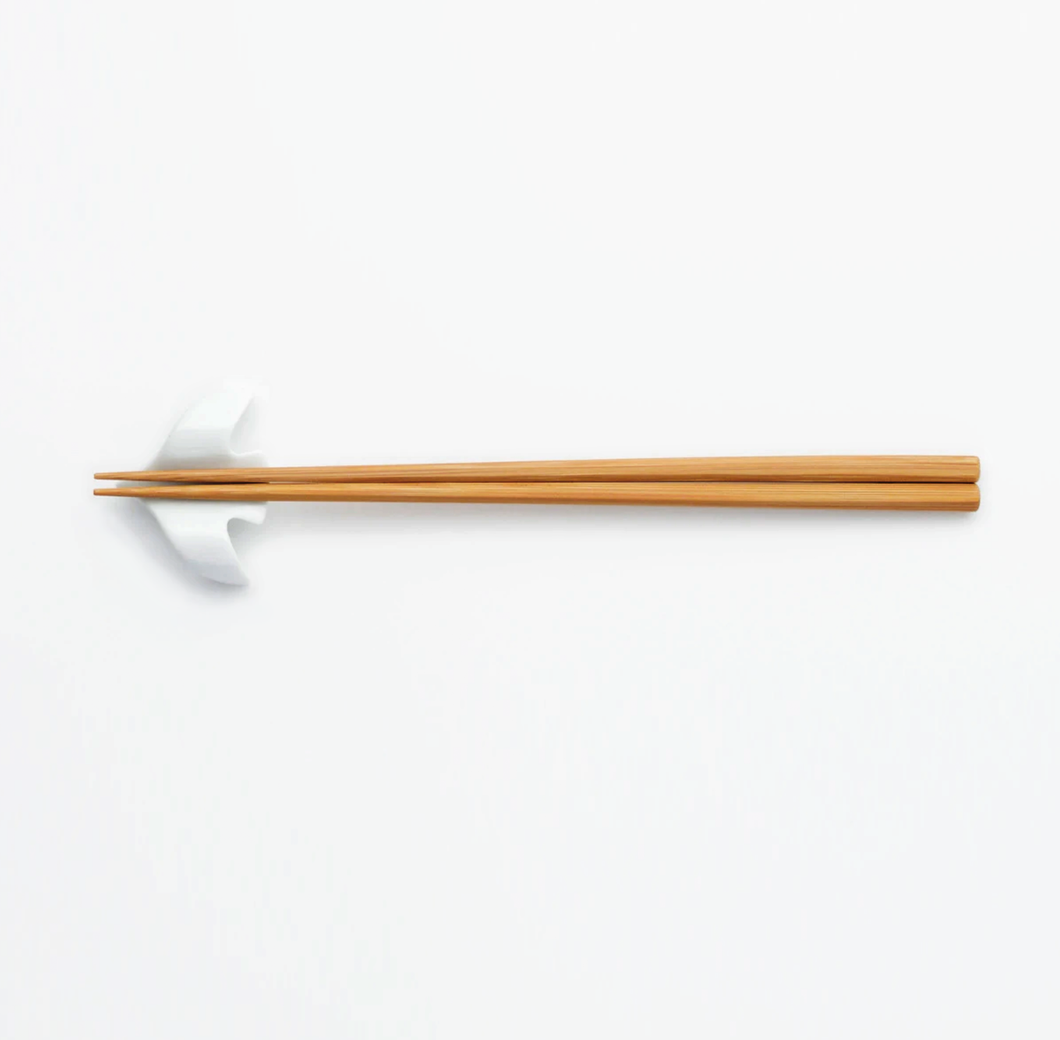 'Swallow chopstick rest set by Essence Saikai